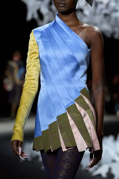 Look 219